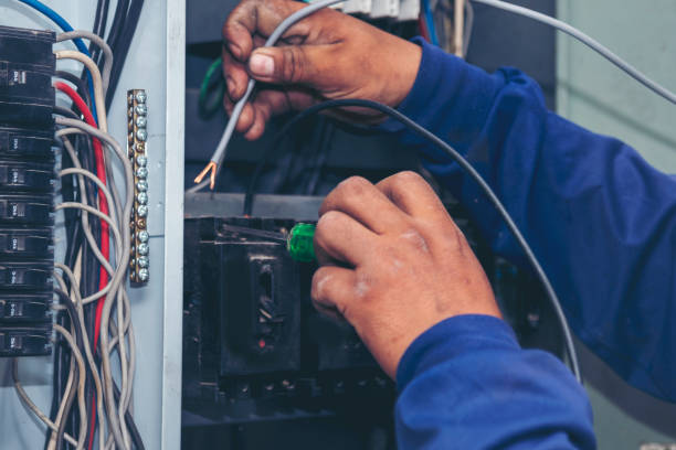 Best Local Electrician Companies  in Kirtland, OH